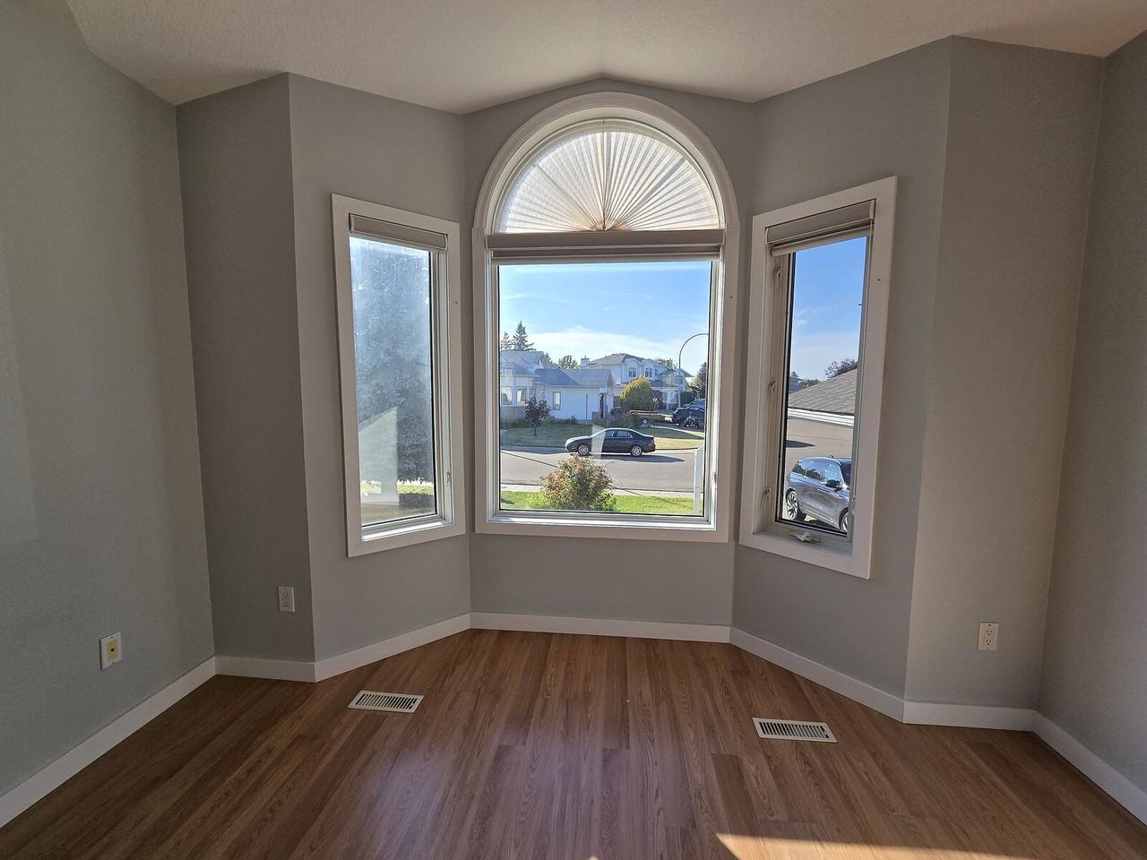 2019 43 St Nw - Photo 5 of 26