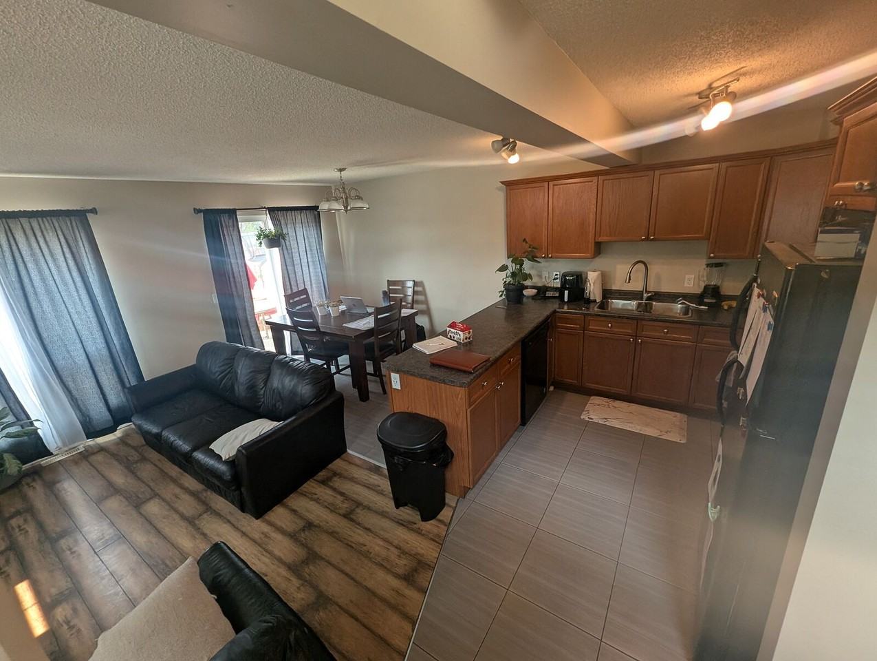 193 Galloway Wynd - Photo 4 of 10
