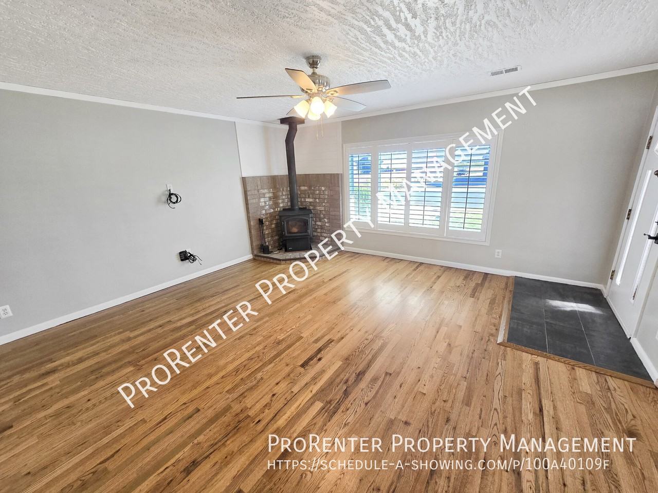 909 N 4000 W - Photo 5 of 24