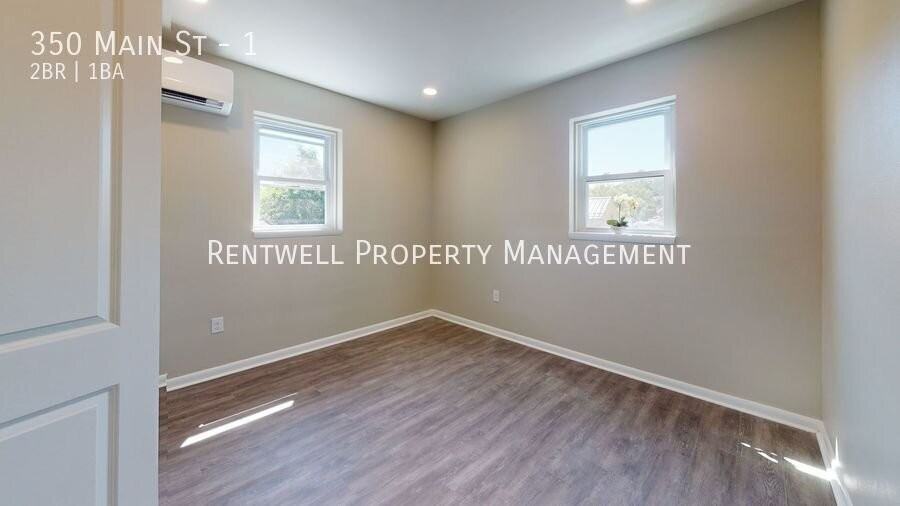 350 Main St #1 - Photo 4 of 20