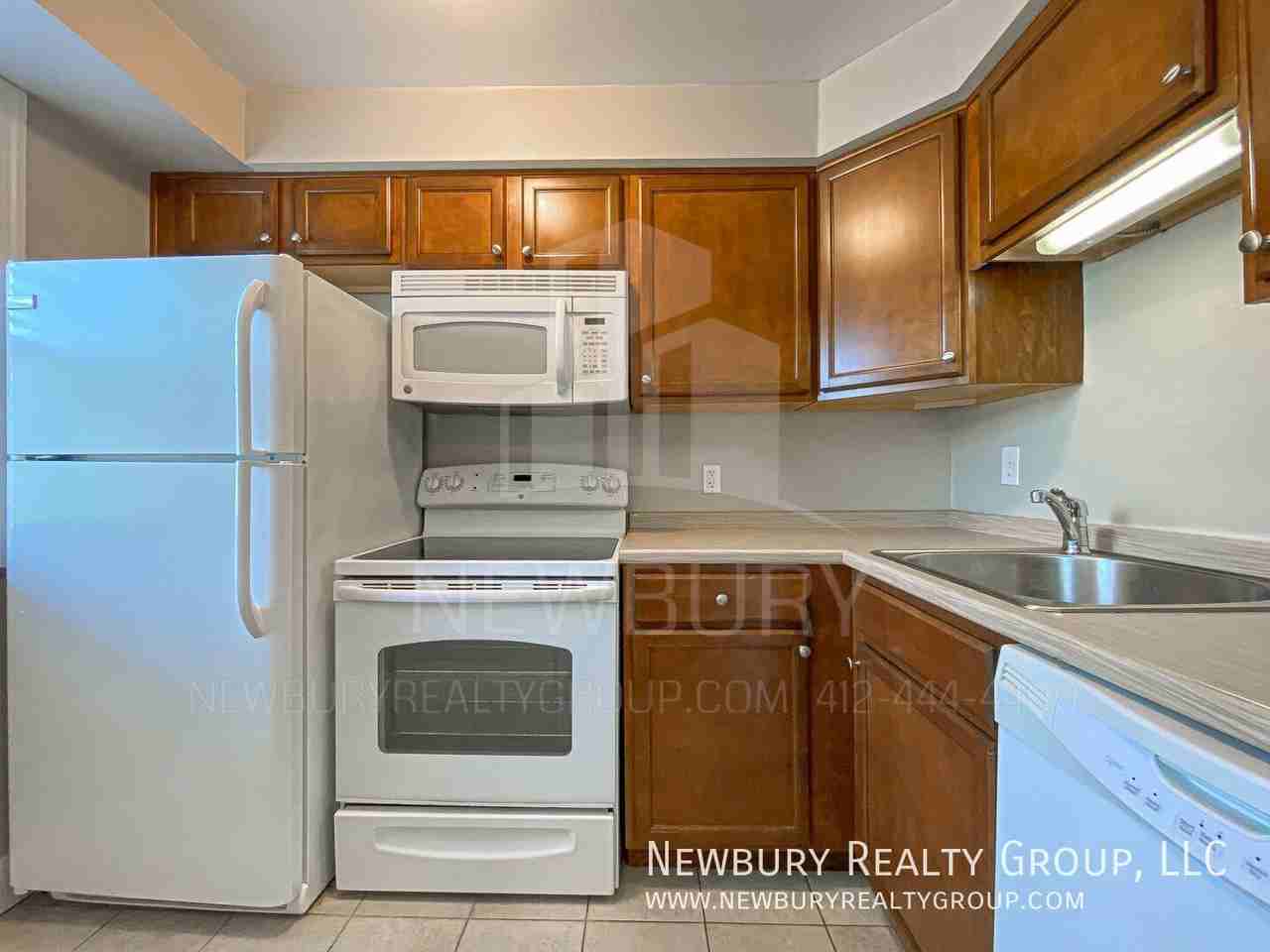 106 W Steuben St #4 - Photo 6 of 24