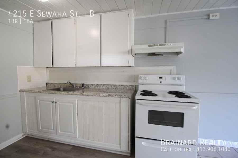 4215 E Sewaha St #B - Photo 7 of 10