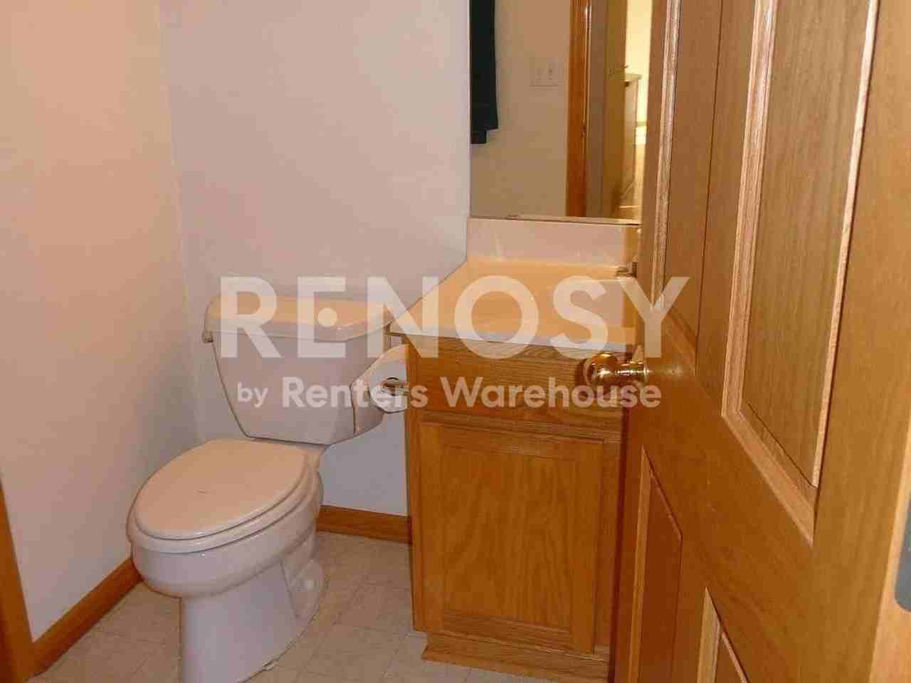 29653 North Ct - Photo 6 of 7