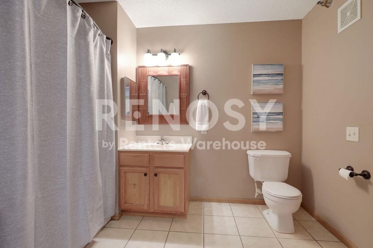 1321 Lake Dr W #309 - Photo 4 of 16