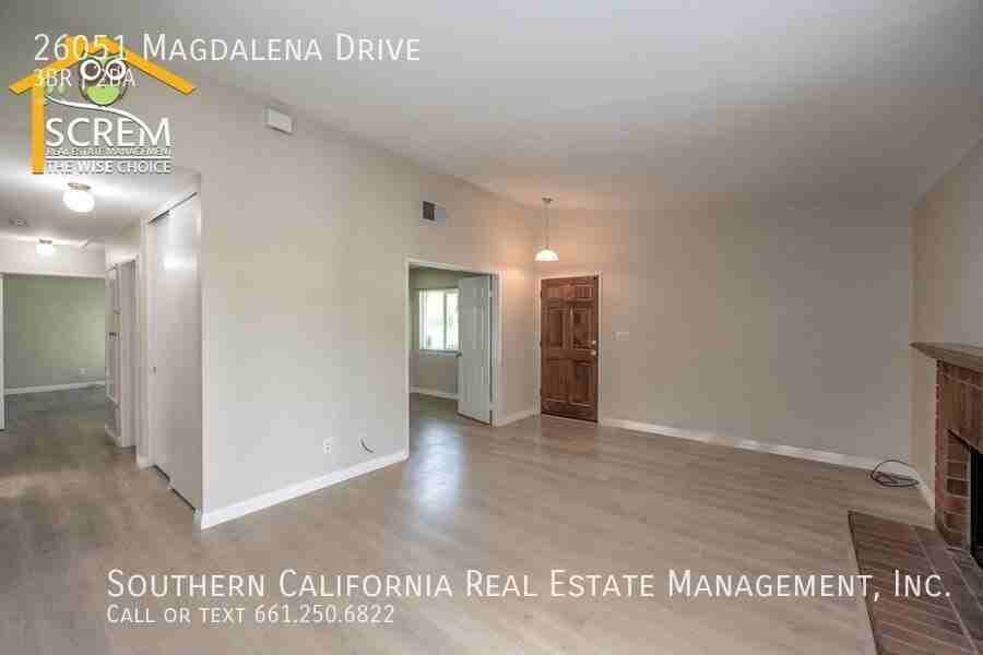 26051 Magdalena Dr - Photo 4 of 20