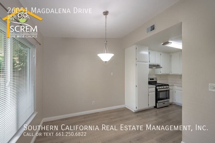 26051 Magdalena Dr - Photo 7 of 20