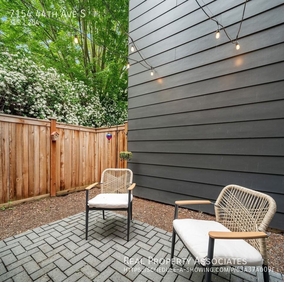 7154 44th Ave S - Photo 4 of 19