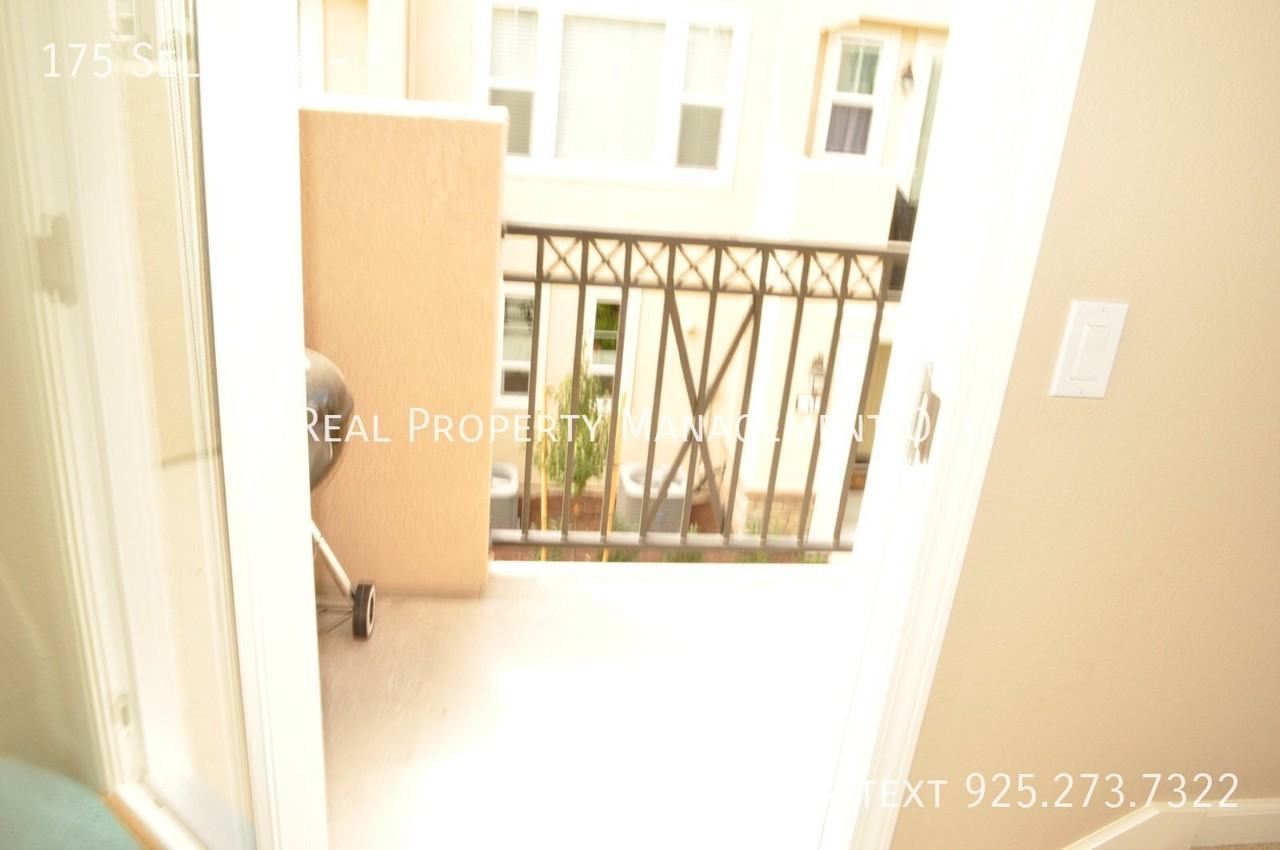 175 Selby Ln #7 - Photo 7 of 30