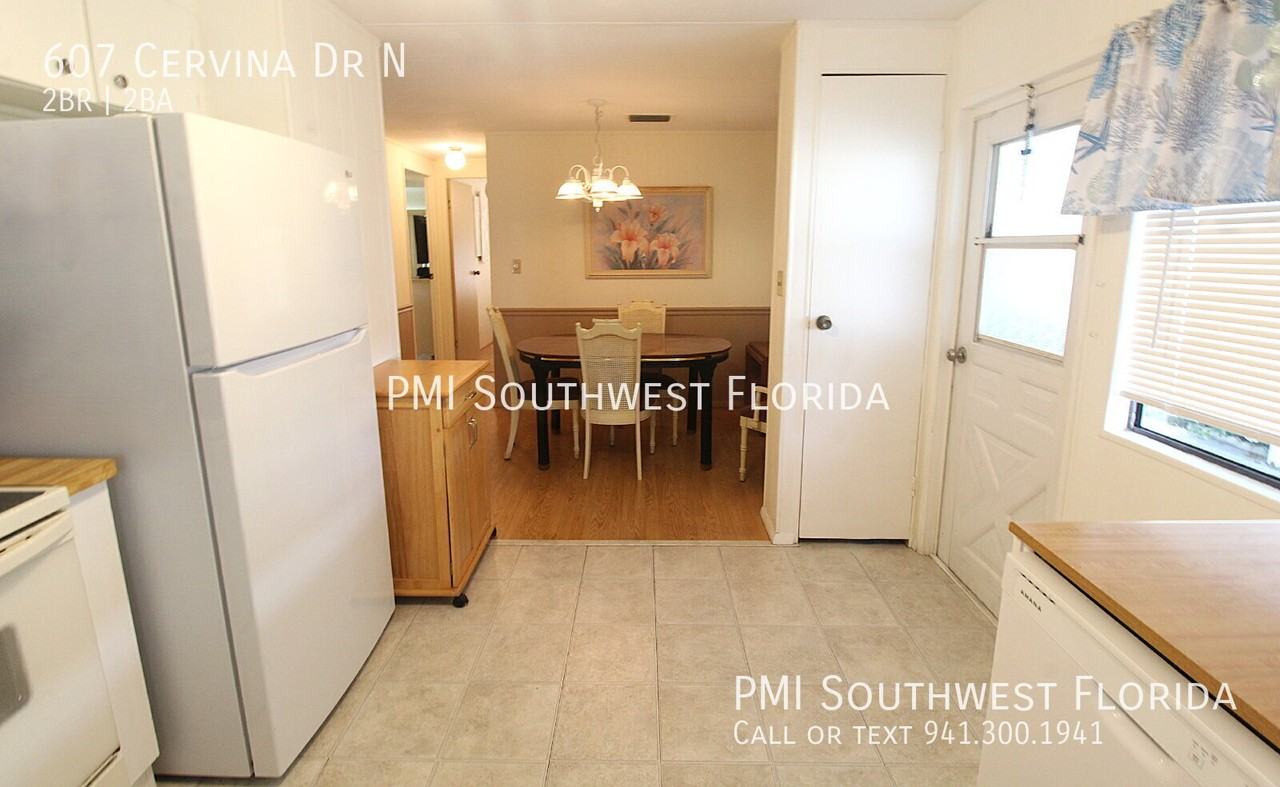 607 Cervina Dr N - Photo 6 of 31