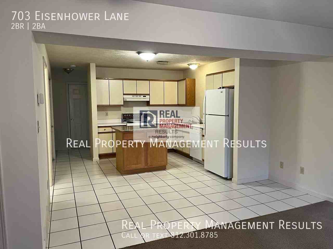 703 E Eisenhower Ln - Photo 3 of 16