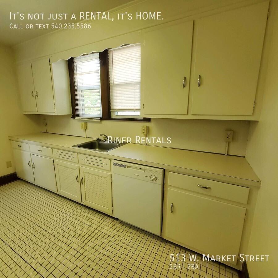 513 W Market St - Photo 6 of 16