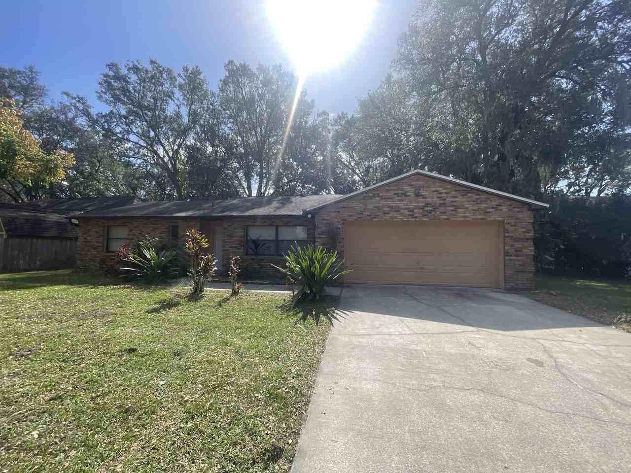 4485 White Oak Cir #1 - Photo 3 of 19