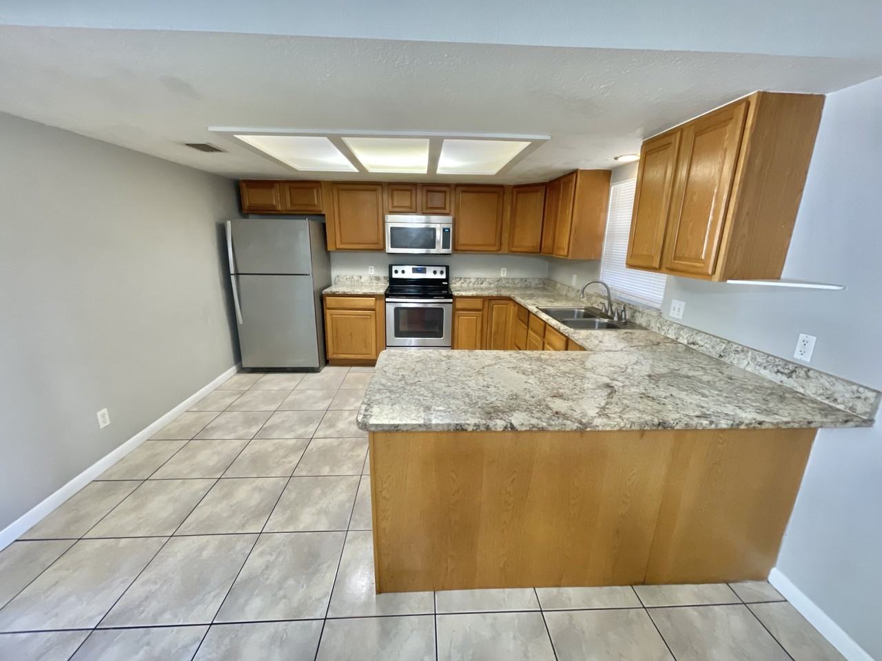 4485 White Oak Cir #1 - Photo 5 of 19