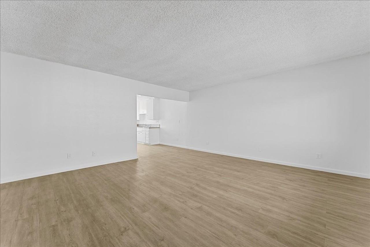 13106 S Vermont Ave #06 - Photo 2 of 15