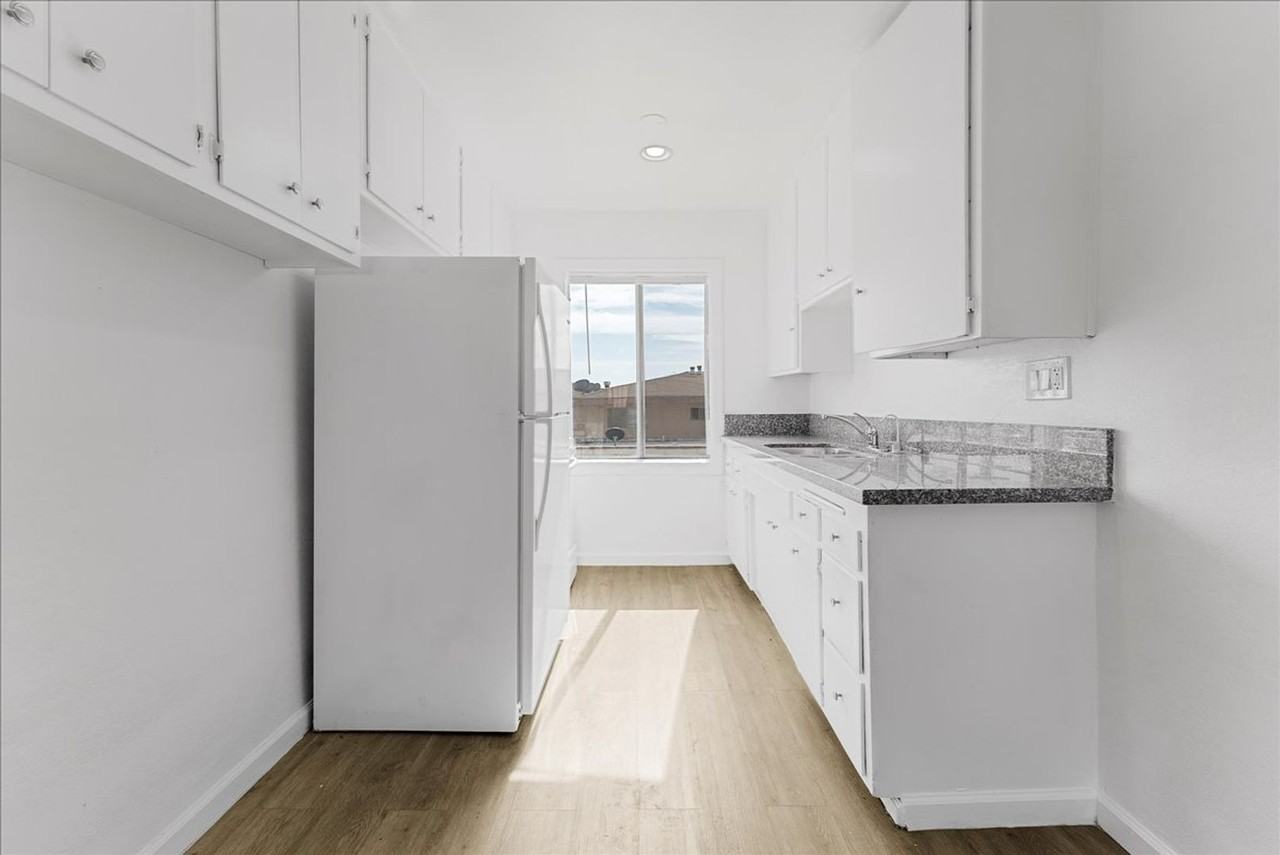 13106 S Vermont Ave #06 - Photo 3 of 15