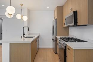 1210 Larrabee St #04 - Photo 1 of 1
