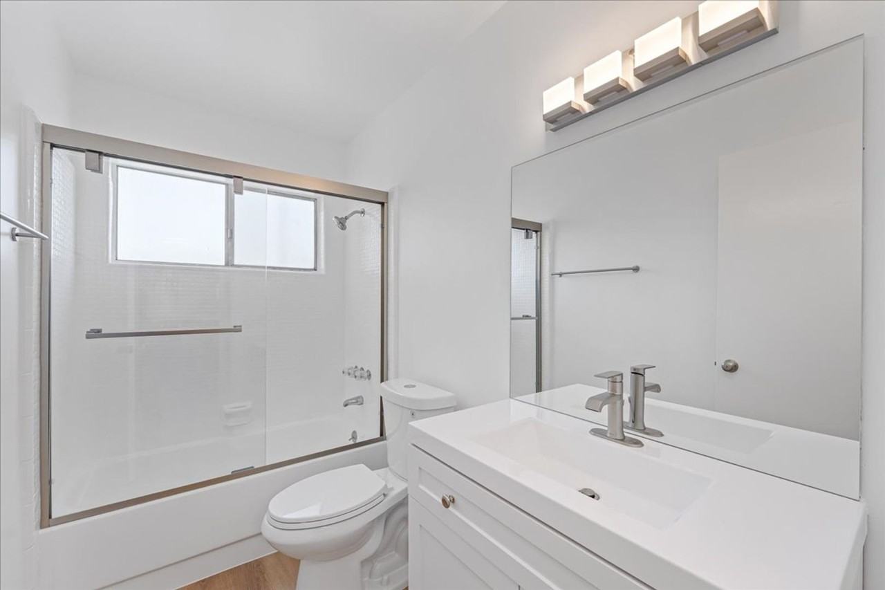 4909 Sycamore Ter #09 - Photo 6 of 15