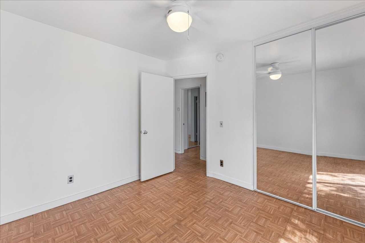 4909 Sycamore Ter #16 - Photo 7 of 19