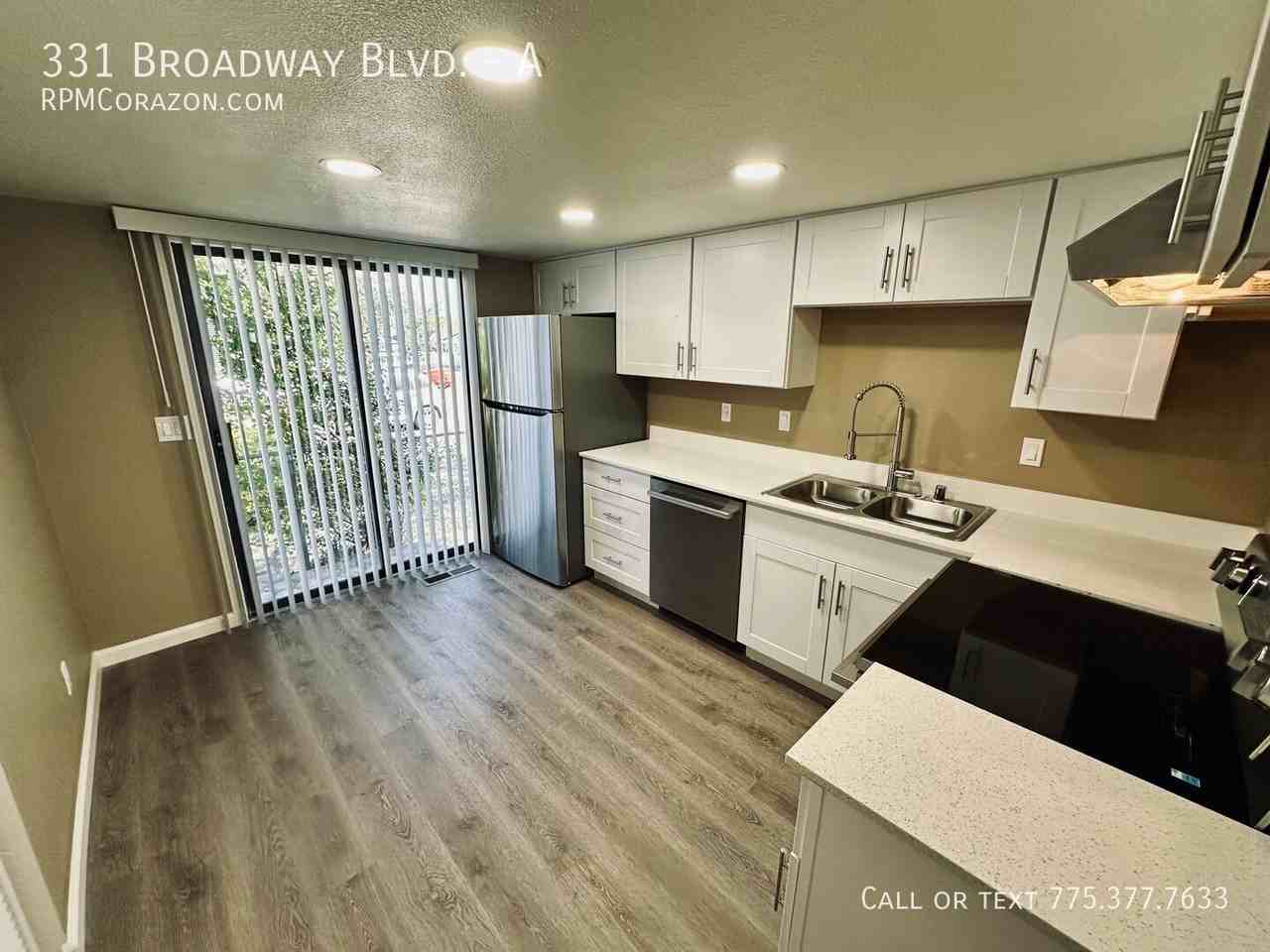 331 Broadway Blvd #A - Photo 3 of 14