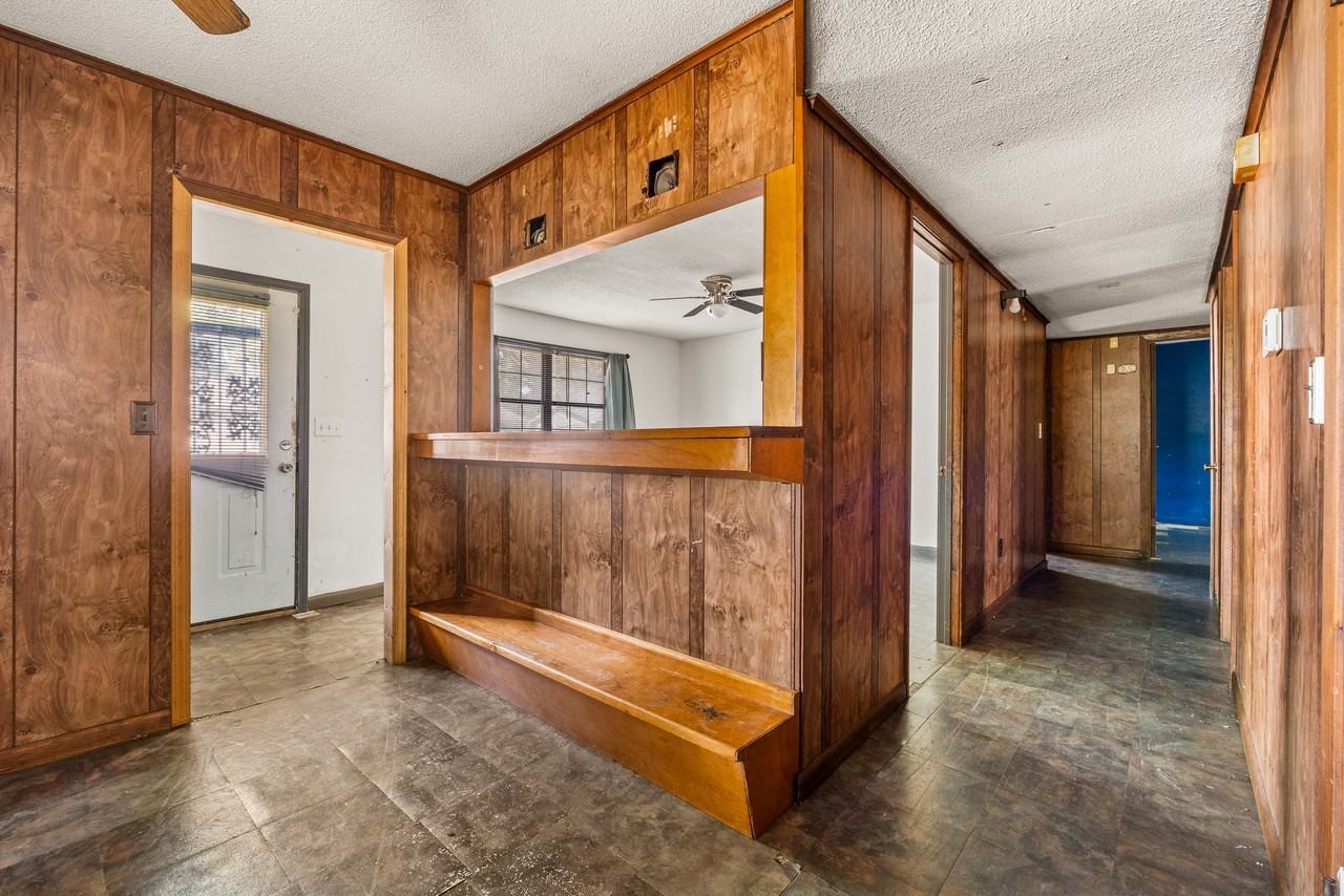 160 Bray St #1 - Photo 7 of 11