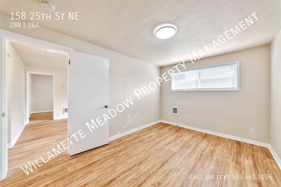 158 25th St Ne - Photo 2 of 16