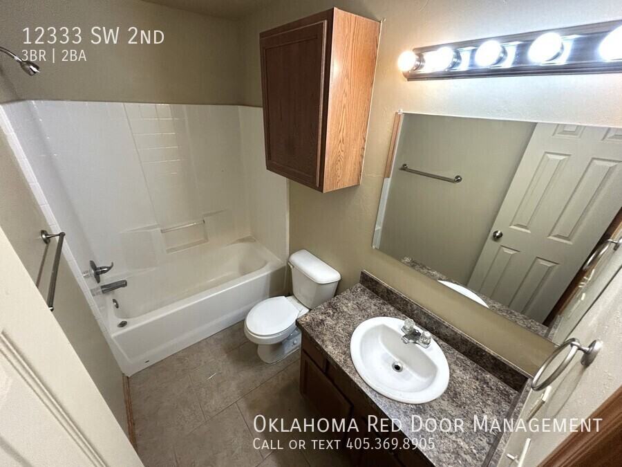 12333 Sw 2nd St - Photo 7 of 26