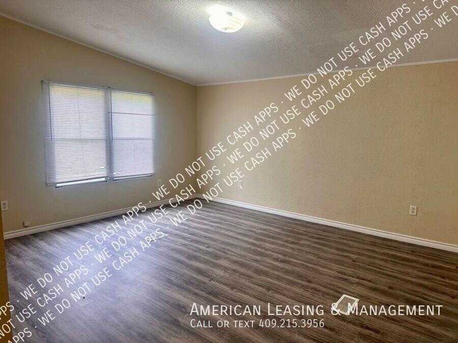 390 Cripple Creek Rd - Photo 5 of 11