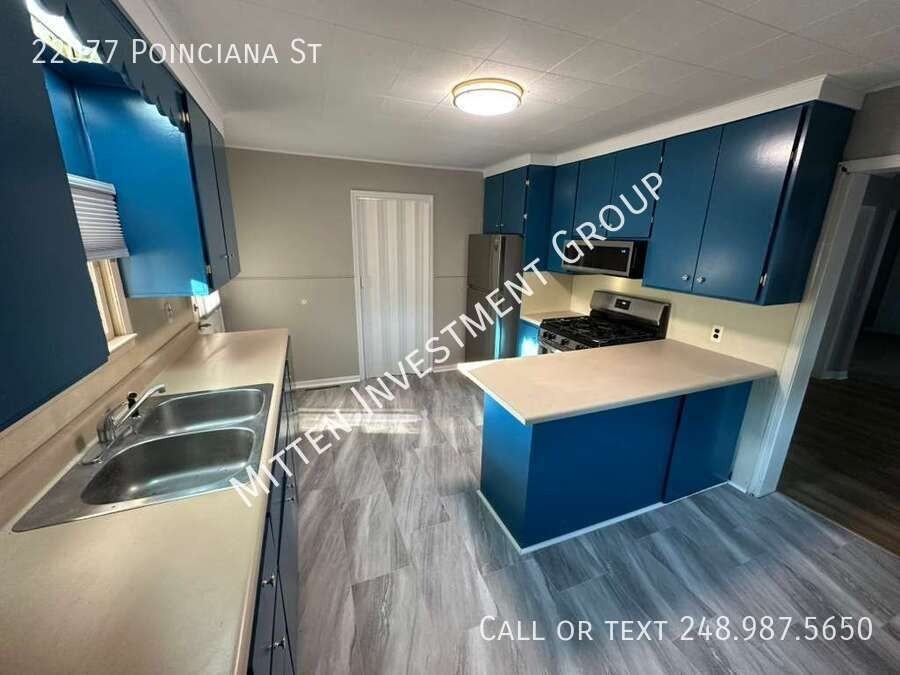 22077 Poinciana St - Photo 5 of 12