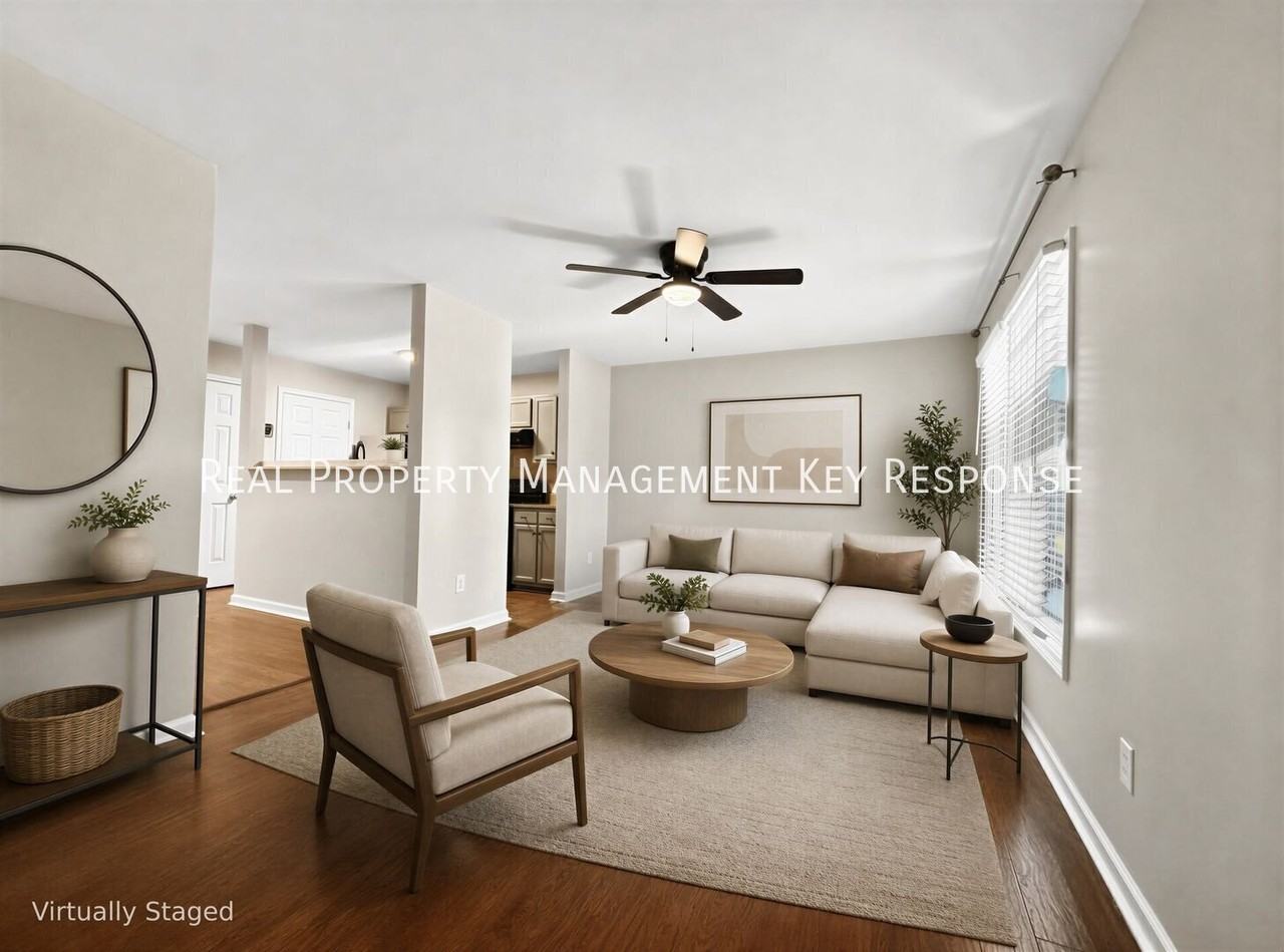 932 11th Ave N - Photo 3 of 20