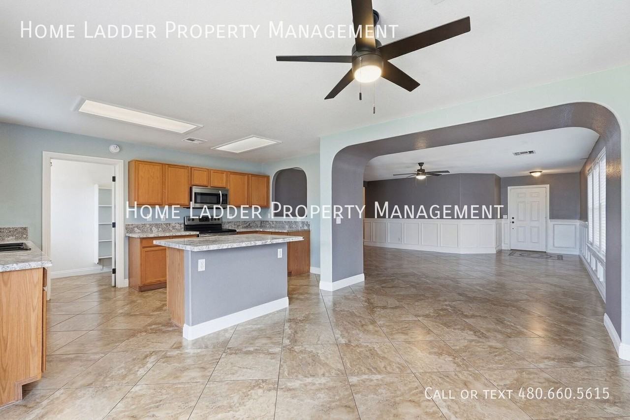 8311 E Posada Ave - Photo 6 of 28