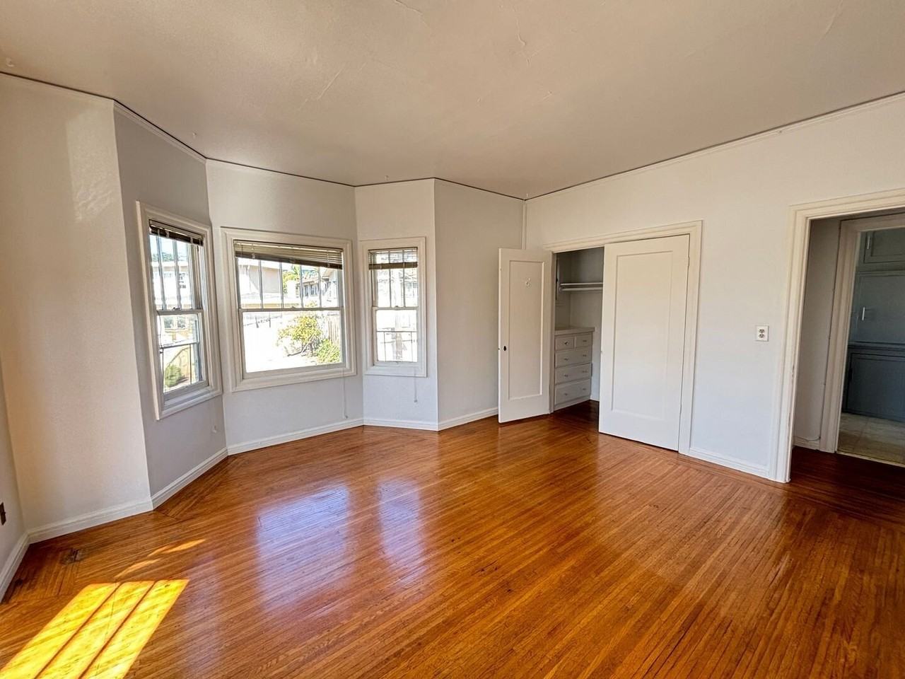 500 Zorah St #05 - Photo 2 of 20