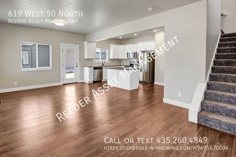 619 W 50 N - Photo 2 of 20