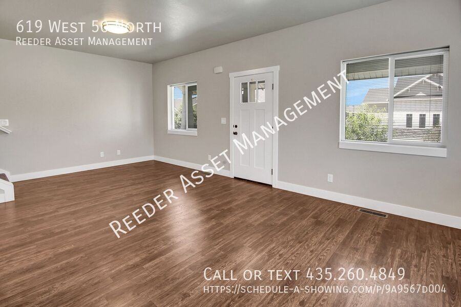 619 W 50 N - Photo 4 of 20