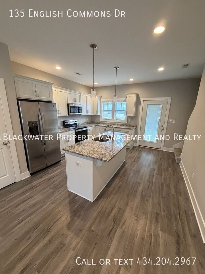 135 English Commons Dr - Photo 5 of 26