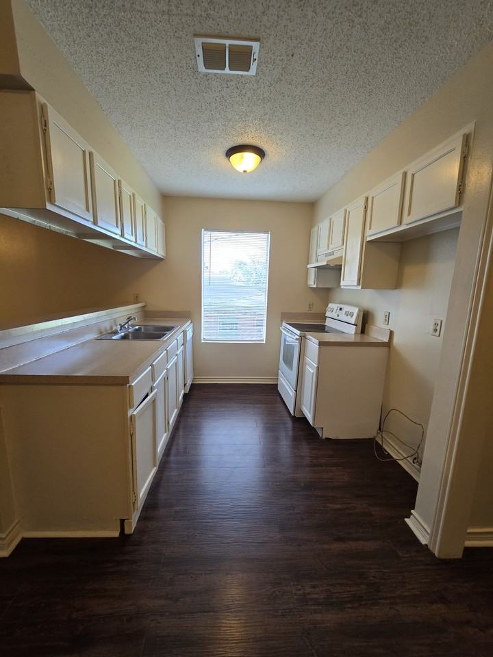 6898 County Road 381 #3A - Photo 5 of 12