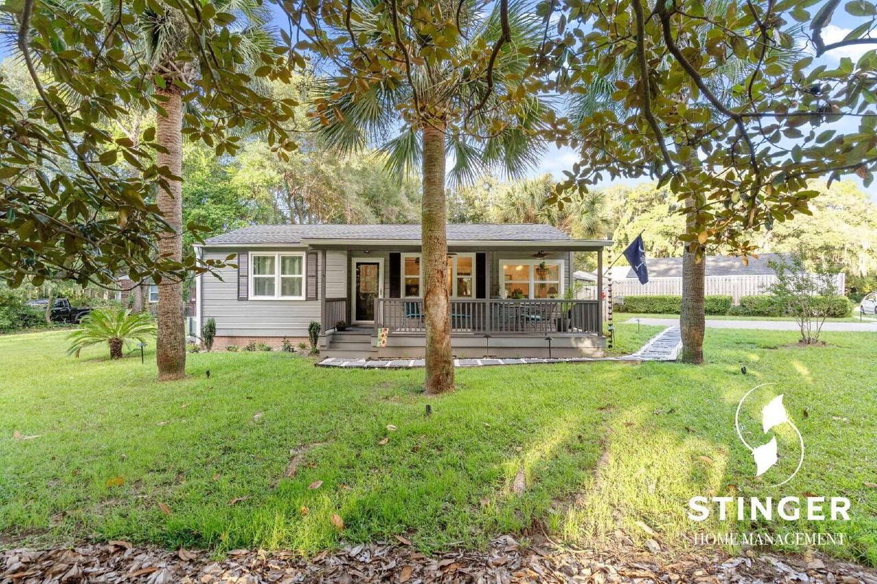 151 Williams St - Photo 2 of 35
