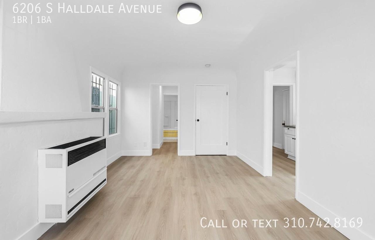 6206 S Halldale Ave - Photo 7 of 21
