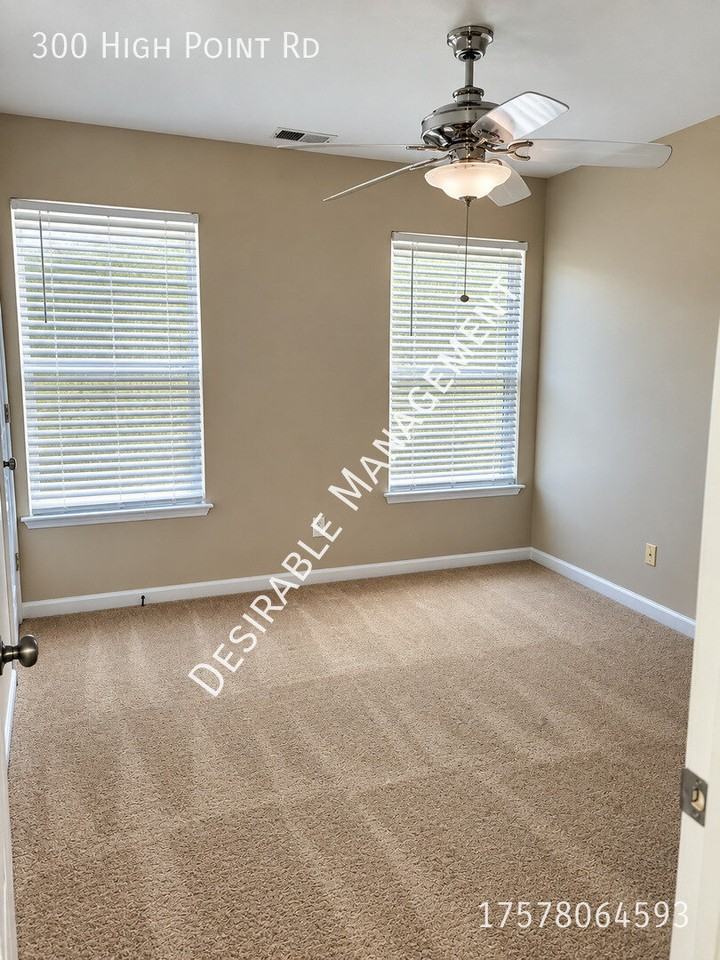 300 High Point Rd - Photo 3 of 30