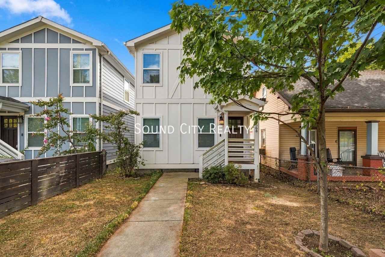 2156B Sadler Ave - Photo 2 of 39