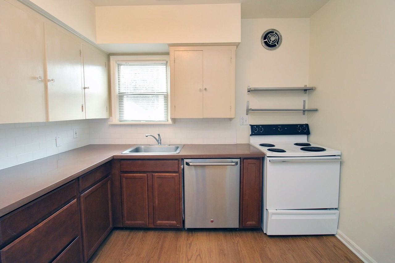 5944 5944 & 5948 NE 30th Ave - Photo 7 of 18