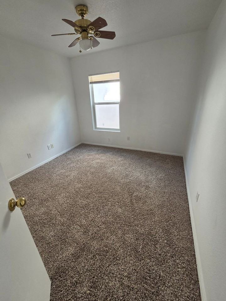 3258 Moab Ln Ne - Photo 7 of 14