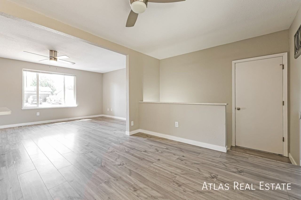 16307 E Brunswick Pl - Photo 5 of 33