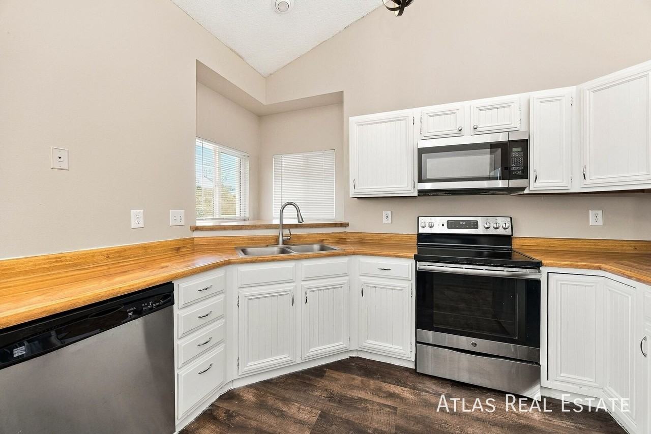 6658 Chantilly Pl - Photo 4 of 21