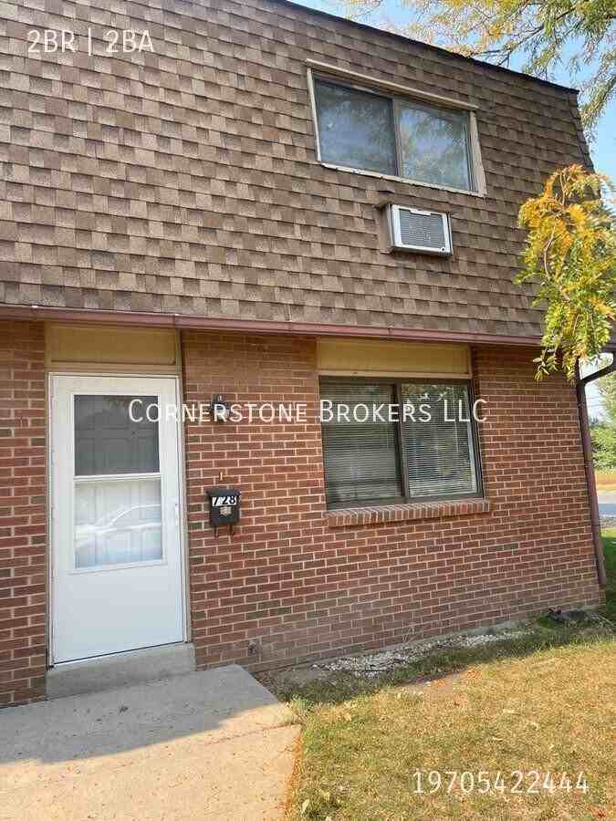 728 Lincoln St - Photo 2 of 21
