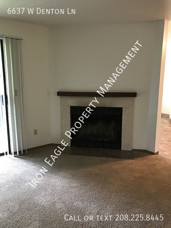 6637 W Denton Ln - Photo 5 of 11