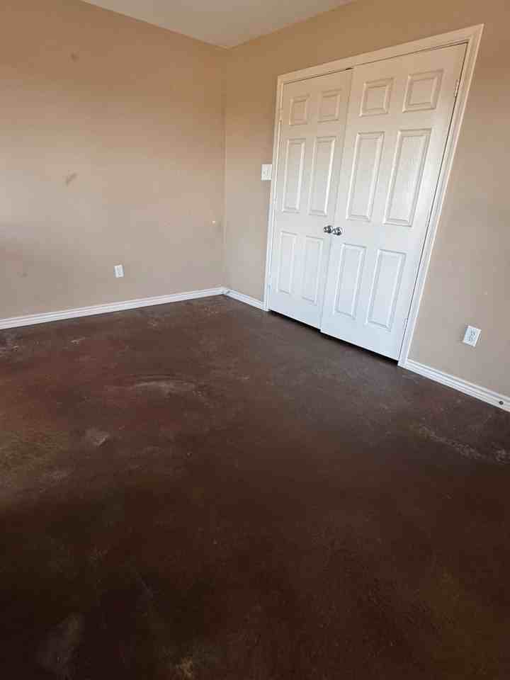 5580 Sycamore St - Photo 6 of 8