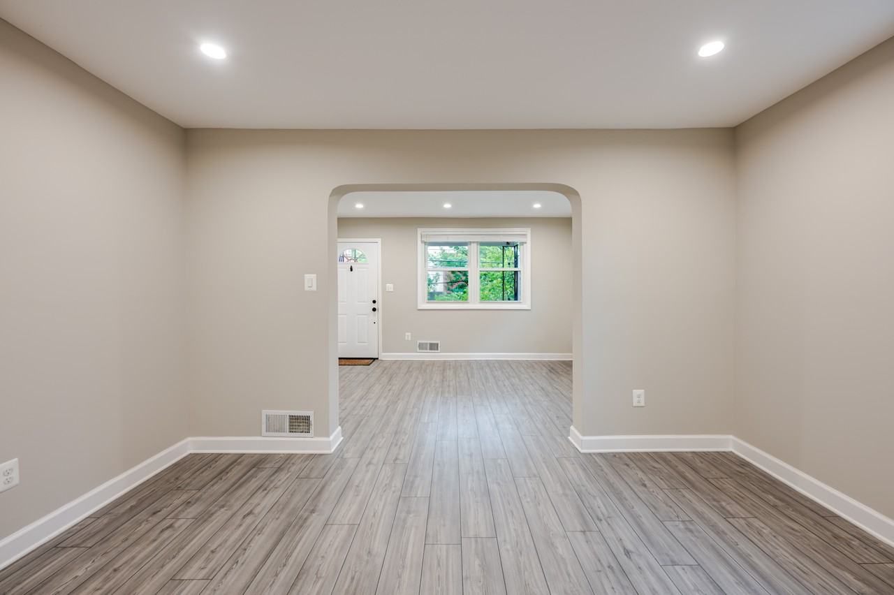 4712 Central Ave Ne - Photo 7 of 43