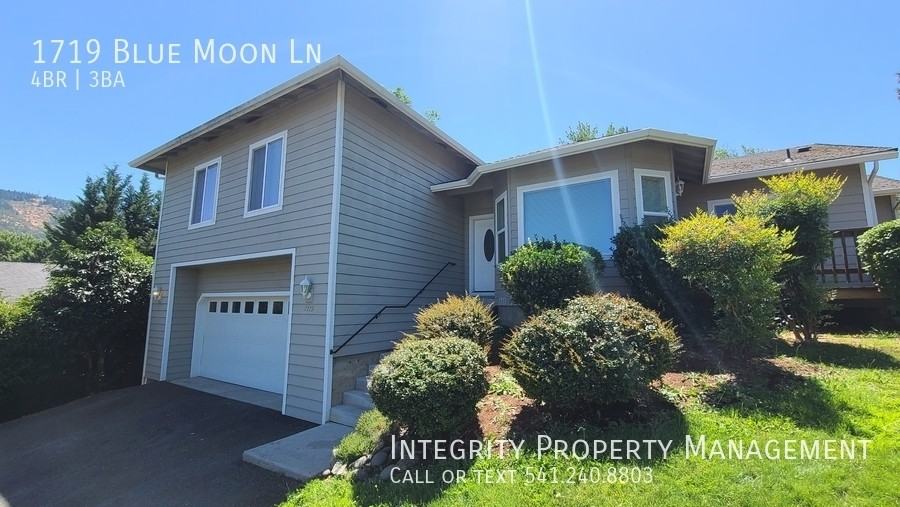 1719 Blue Moon Ln - Photo 2 of 29