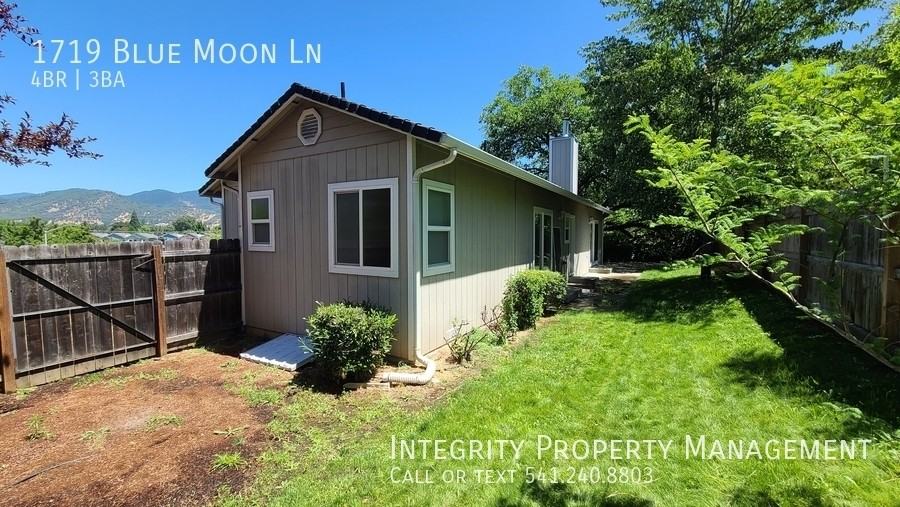 1719 Blue Moon Ln - Photo 5 of 29