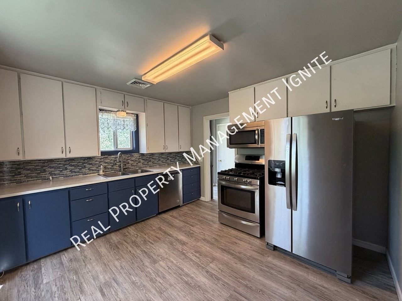 248 Nw 3rd St - Photo 5 of 14